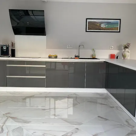Maison Moderne 600m Virage 米萨讷