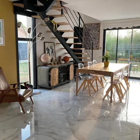 Maison Moderne 600m Virage Casa vacanze *